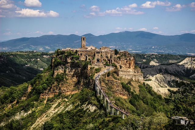 vacanze green in Italia
civita di bagnoreggio